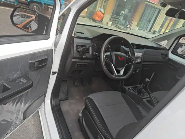 Wuling Zhengcheng — Фото автомобиля 15
