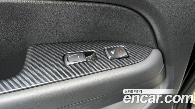 KG_Mobility_Ssangyong Rexton Новый Rexton Sport Khan Дизель 2.2 2WD — Фото автомобиля 17