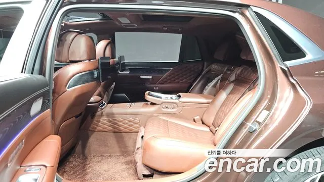 Genesis G90 Бензин 3.5 Turbo e-S/C AWD LWB — Фото автомобиля 23