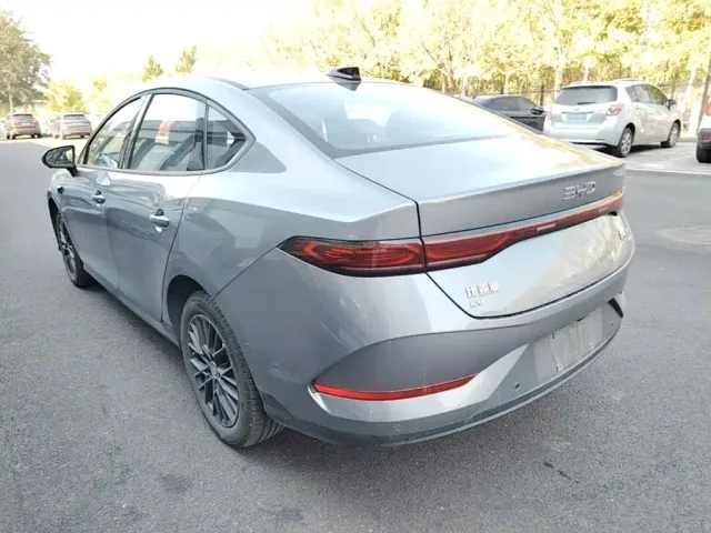 BYD Qin PLUS — Фото автомобиля 4