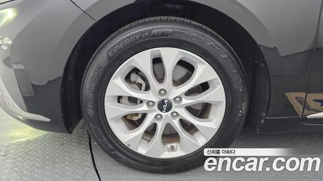 Kia K8 2.5 Бензин 2WD — Фото автомобиля 4
