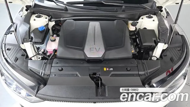 Kia EV6 — Фото автомобиля 6