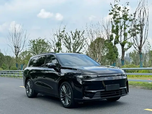 Leapmotor C16 — Фото автомобиля 4