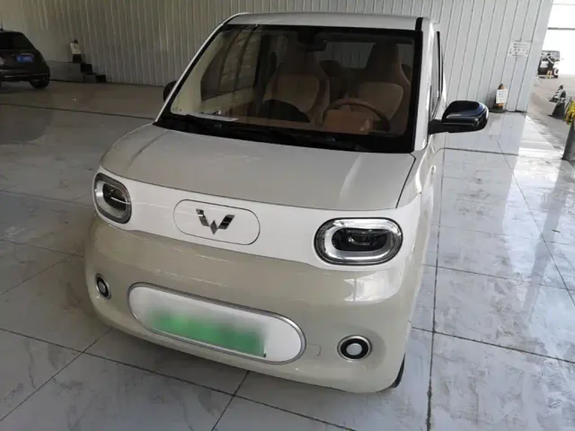 Фотография автомобиля — Wuling Hongguang Mini EV