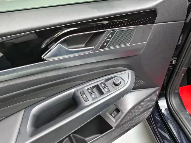 Volkswagen Passat — Фото автомобиля 18
