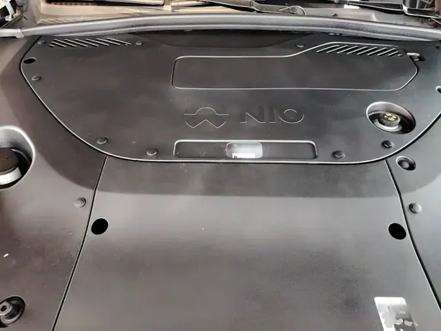 Nio ES8 — Фото автомобиля 19