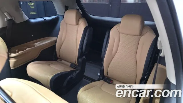 Kia Carnival 4th Gen — Фото автомобиля 13