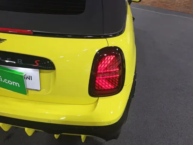 MINI Hatch — Фото автомобиля 7
