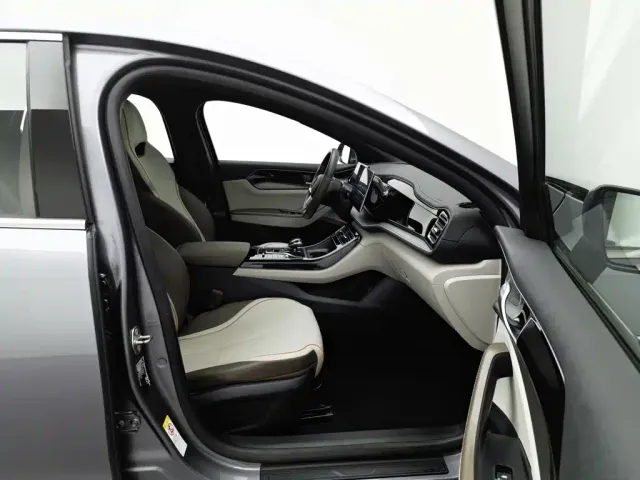 BYD Qin PLUS — Фото автомобиля 23