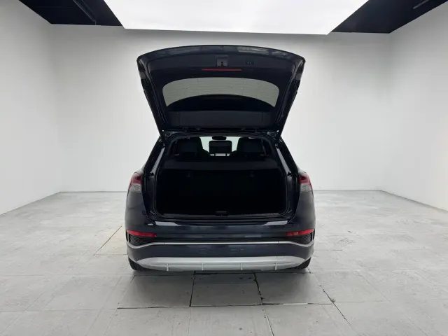 Audi Q4 e-tron — Фото автомобиля 7