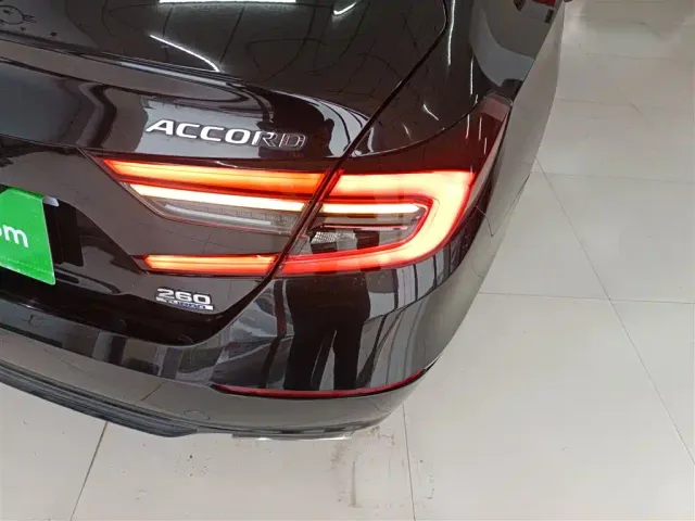 Honda Accord — Фото автомобиля 7