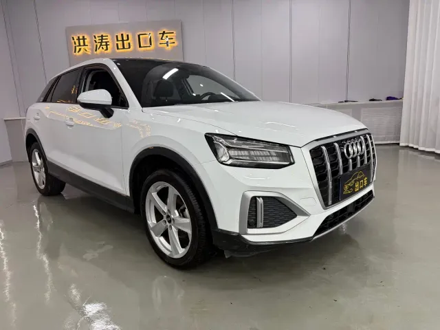 Audi Q2L — Фото автомобиля 3