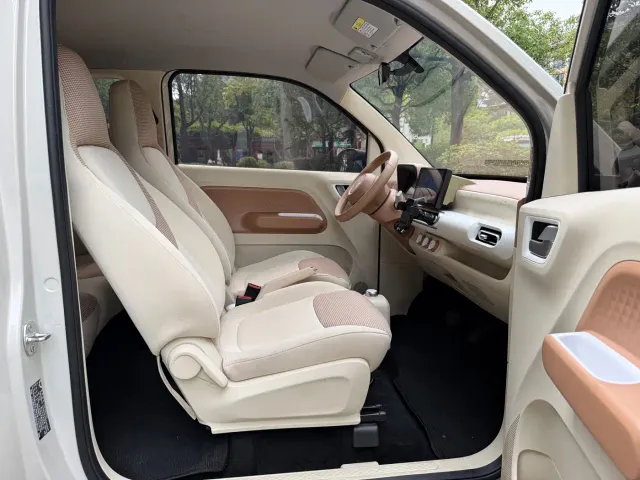 Wuling Hongguang Mini EV — Фото автомобиля 6