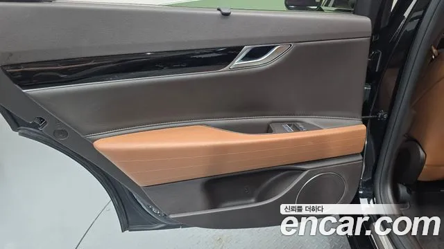 Genesis G80 RG3 — Фото автомобиля 14