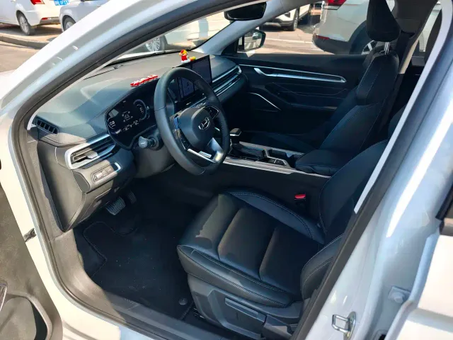 Geely Emgrand — Фото автомобиля 7