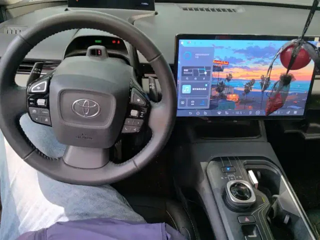 Toyota bZ5 — Фото автомобиля 12