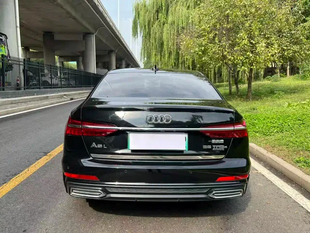 Audi A6L — Фото автомобиля 16