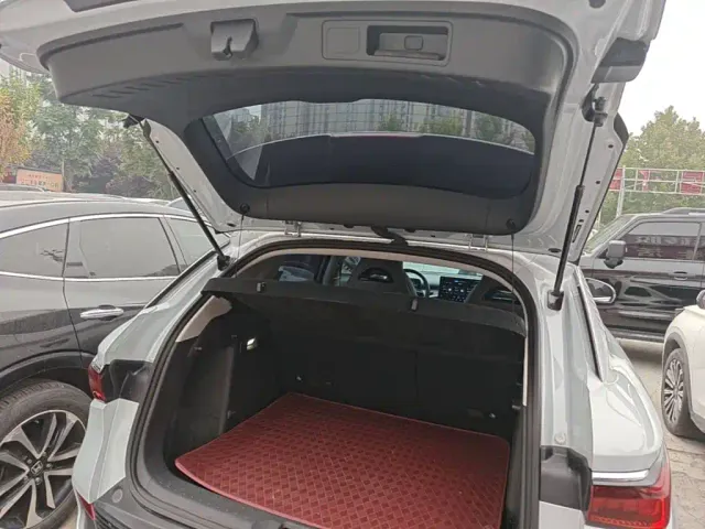 BYD Yuan PLUS — Фото автомобиля 18