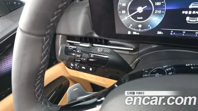 Kia Canival Carnival 4 поколение Дизель 9 мест Signature — Фото автомобиля 18