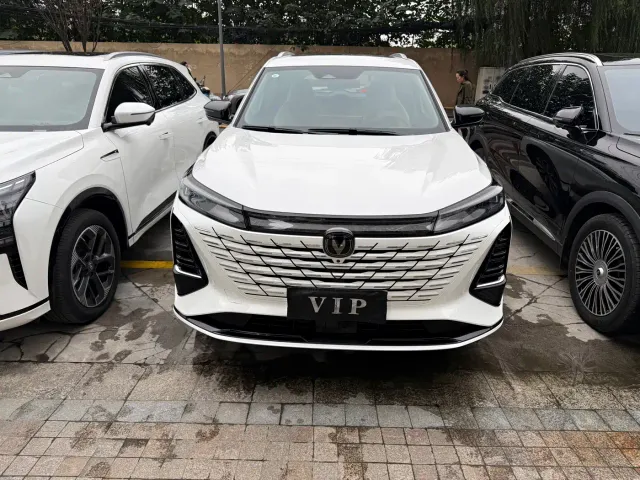 Changan CS75 Plus — Фото автомобиля 2