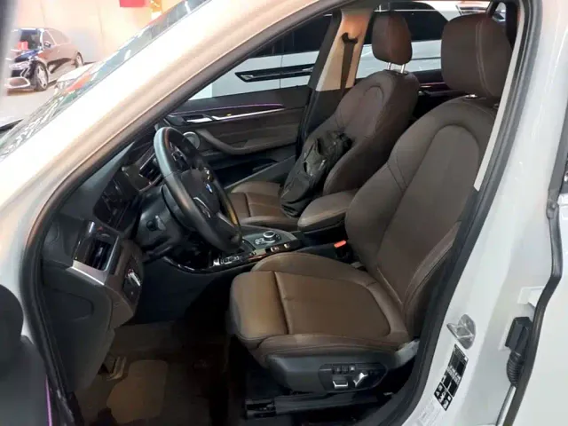 BMW X1 — Фото автомобиля 14