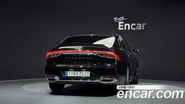 Hyundai Grandeur New — Фото автомобиля 4