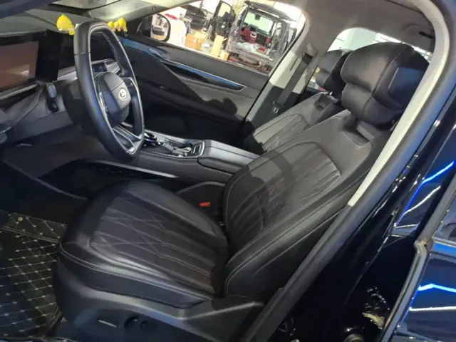 Ford Edge — Фото автомобиля 14