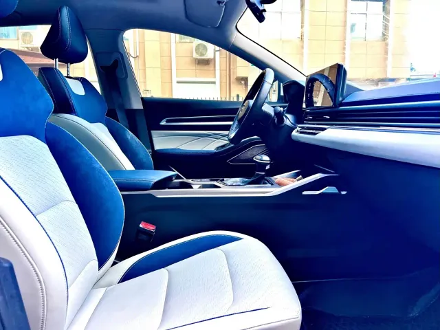 Geely Emgrand — Фото автомобиля 11