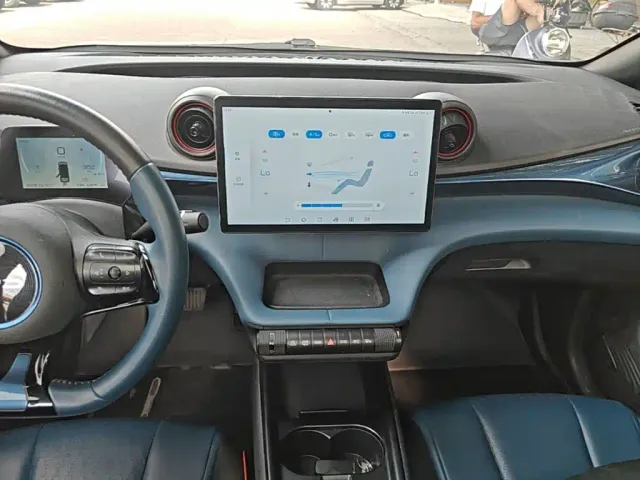 BYD Dolphin — Фото автомобиля 12