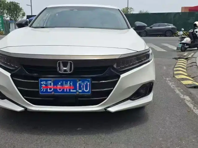 Honda Accord — Фото автомобиля 2