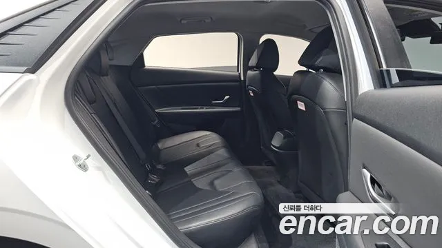 Hyundai AVANTE Avante (CN7) — Фото автомобиля 11