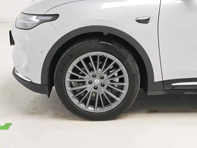 Leapmotor C11 — Фото автомобиля 3