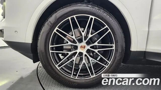 Porsche Cayenne PO536 — Фото автомобиля 5