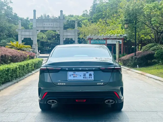 Geely Binrui — Фото автомобиля 9