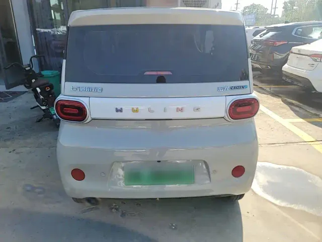 Wuling Hongguang Mini EV — Фото автомобиля 5