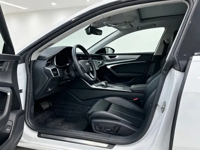 Audi A7 — Фото автомобиля 3