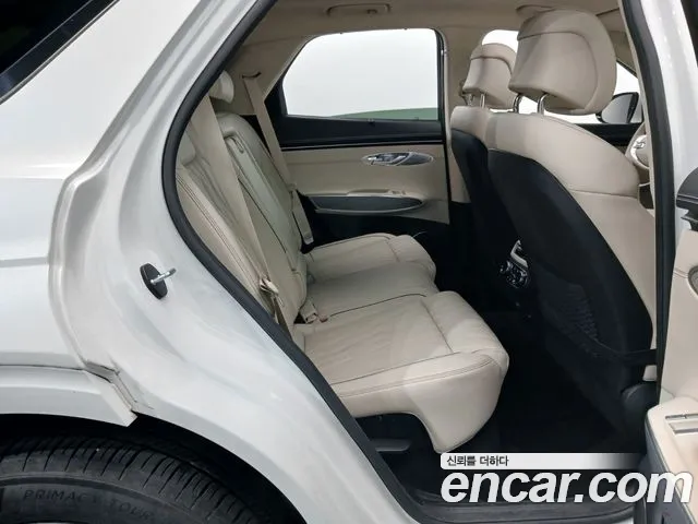Genesis GV70 — Фото автомобиля 17