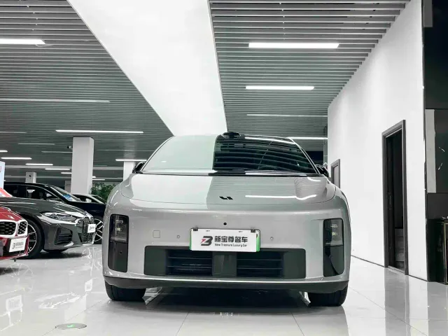 Li Auto i6 — Фото автомобиля 2