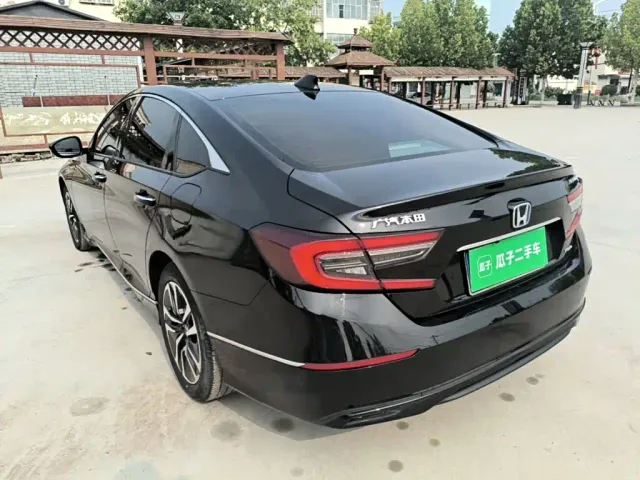 Honda Accord — Фото автомобиля 4