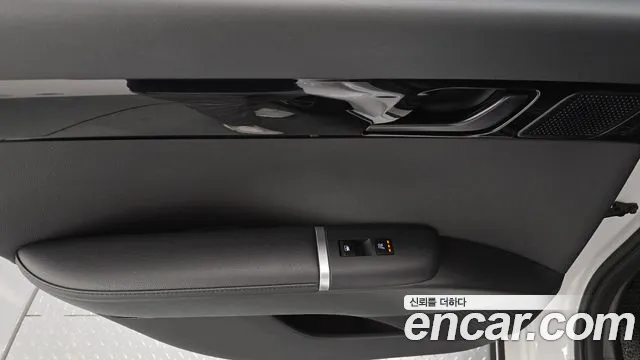 Hyundai Grandeur Grandeur (GN7) 3.5 LPG 2WD (Такси) — Фото автомобиля 25
