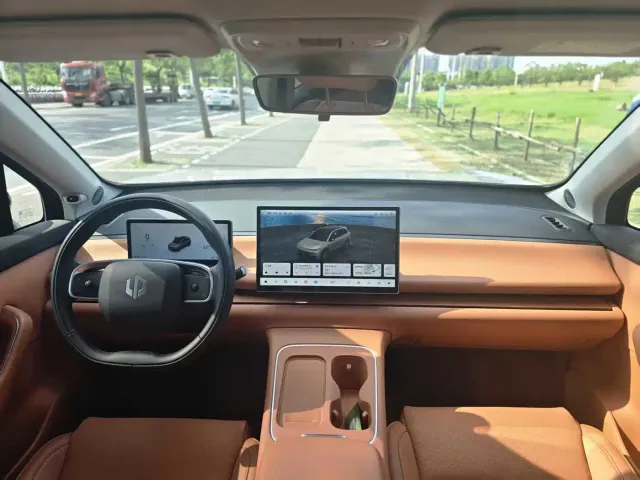 Leapmotor C10 — Фото автомобиля 8