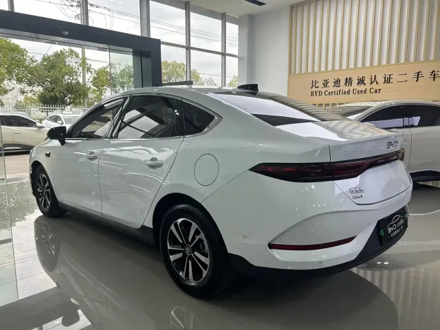 BYD Qin PLUS — Фото автомобиля 7