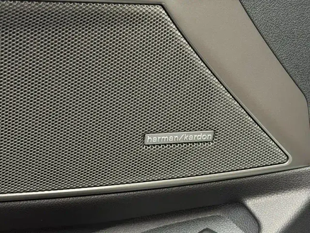 BMW 3 Series — Фото автомобиля 12
