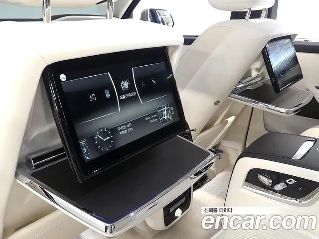 Rolls-Royce Cullinan — Фото автомобиля 16