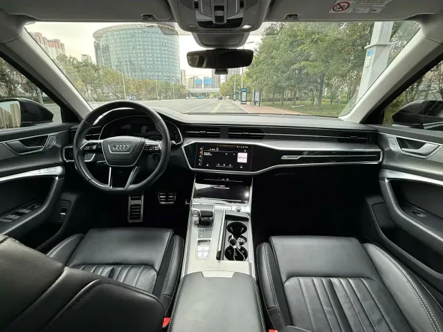 Audi A6L — Фото автомобиля 9