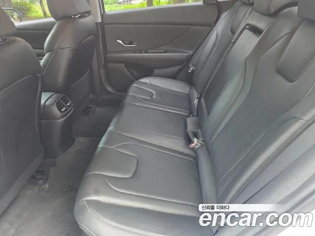 Hyundai AVANTE Avante (CN7) — Фото автомобиля 20