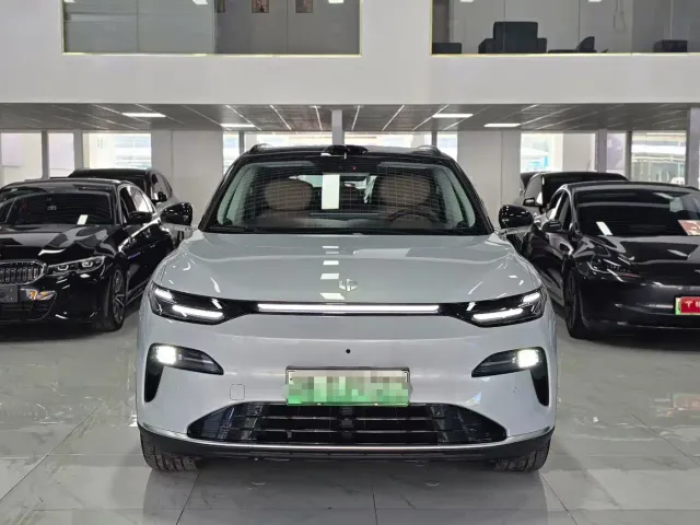 Leapmotor C11 — Фото автомобиля 2