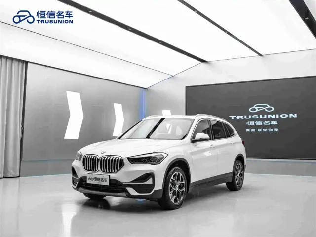 BMW X1 — Фото автомобиля 3