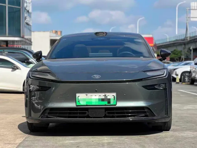 Toyota BoZhi 7 — Фото автомобиля 2