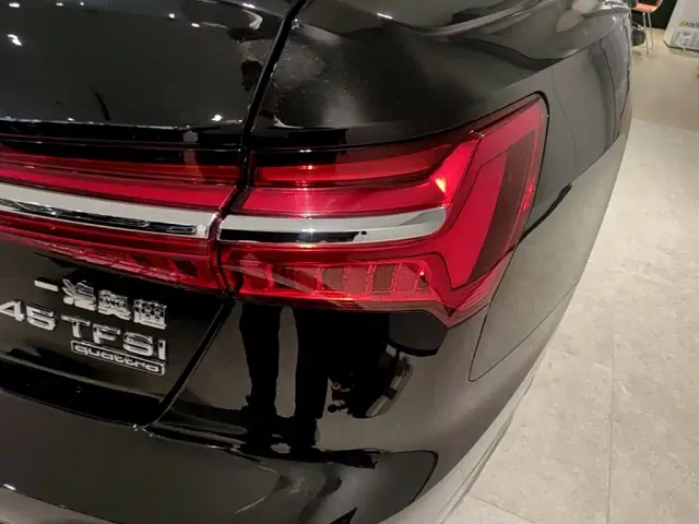 Audi A6L — Фото автомобиля 7